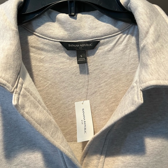 Banana Republic Beige Top Small New $20 - Picture 4 of 8